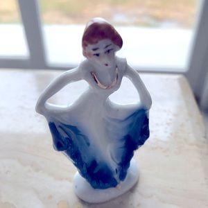 VINTAGE “MADE IN OCCUPIED JAPAN” DANCING LADY